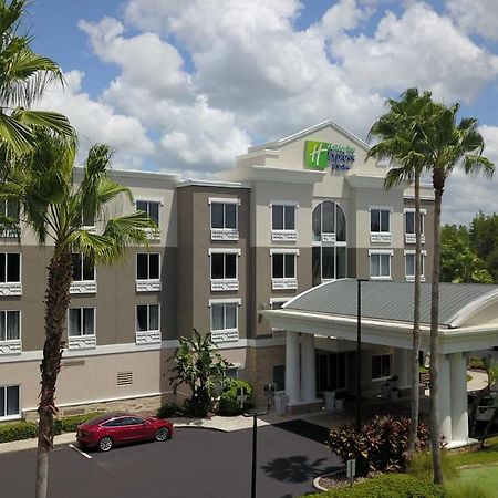 Holiday Inn Express And Suites Tampa I-75 At Bruce B. Downs By Ihg Ngoại thất bức ảnh