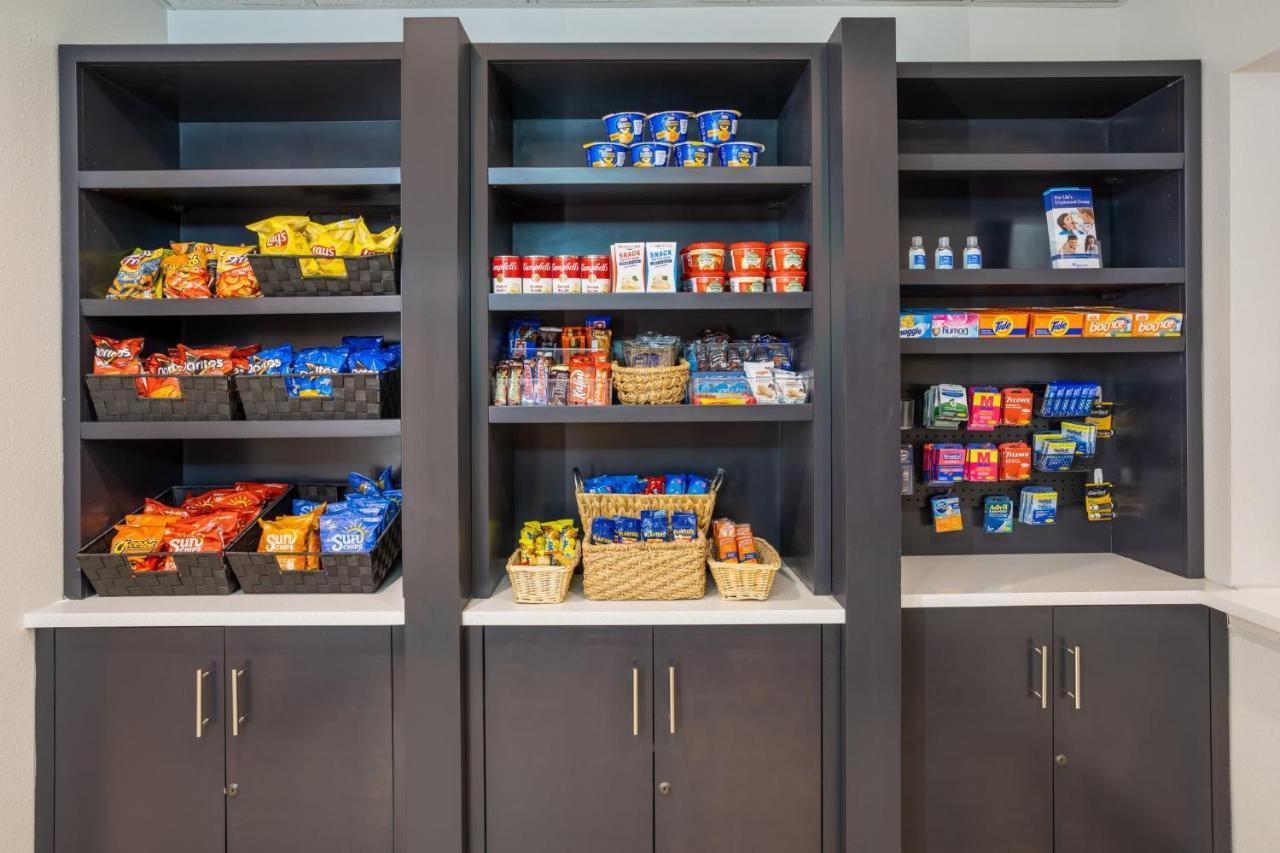 Holiday Inn Express And Suites Tampa I-75 At Bruce B. Downs By Ihg Ngoại thất bức ảnh