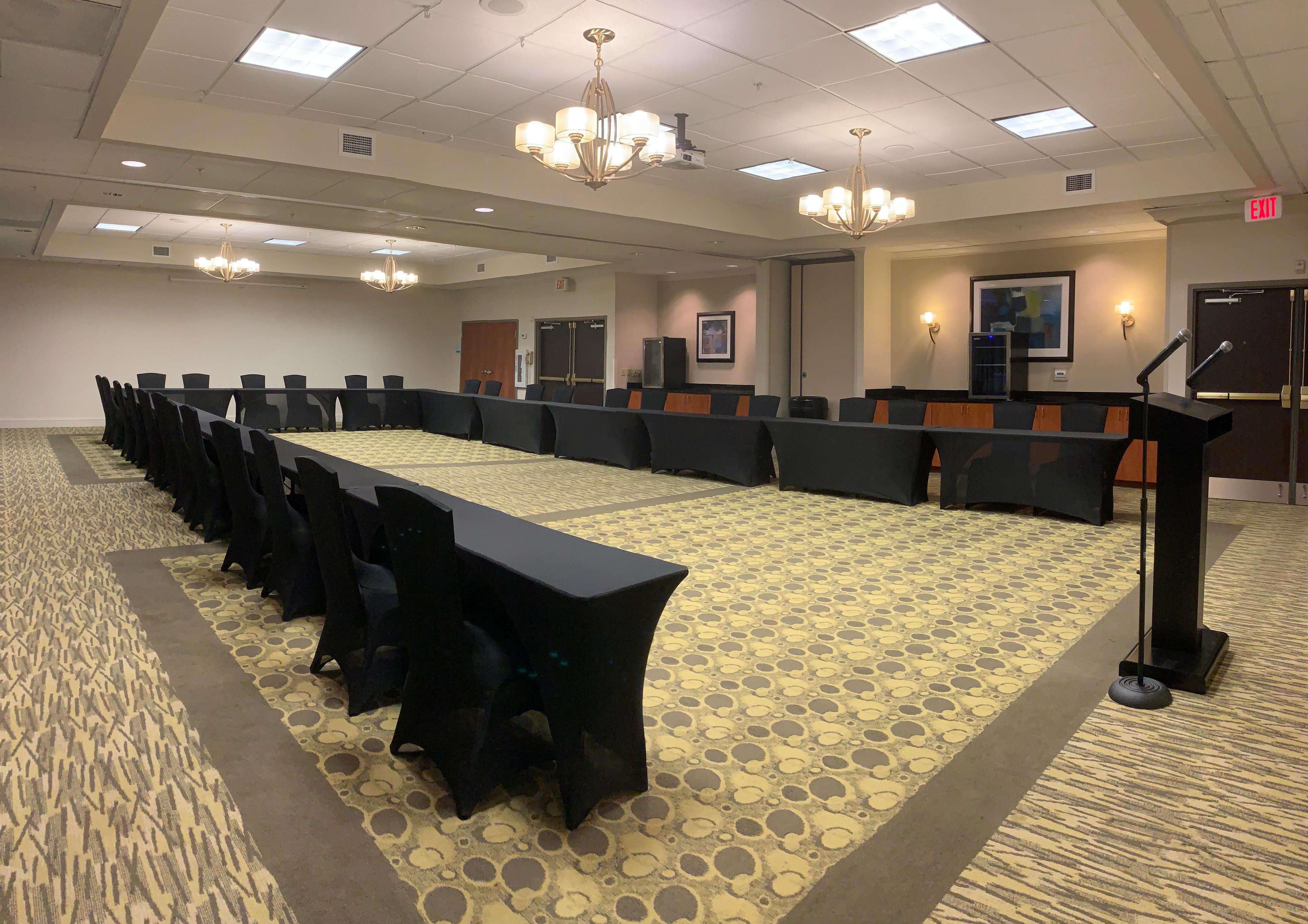 Holiday Inn Express And Suites Tampa I-75 At Bruce B. Downs By Ihg Ngoại thất bức ảnh