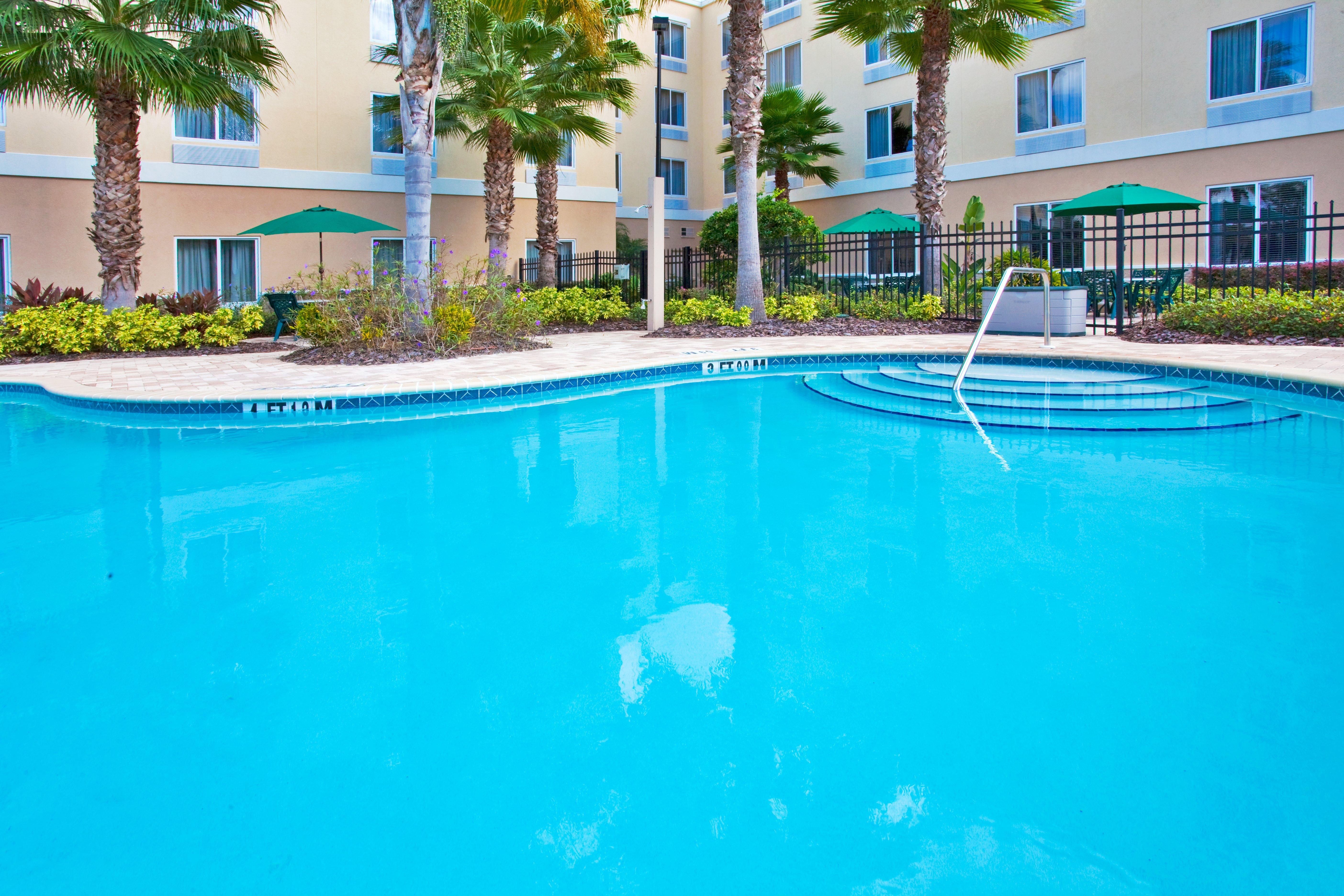 Holiday Inn Express And Suites Tampa I-75 At Bruce B. Downs By Ihg Ngoại thất bức ảnh
