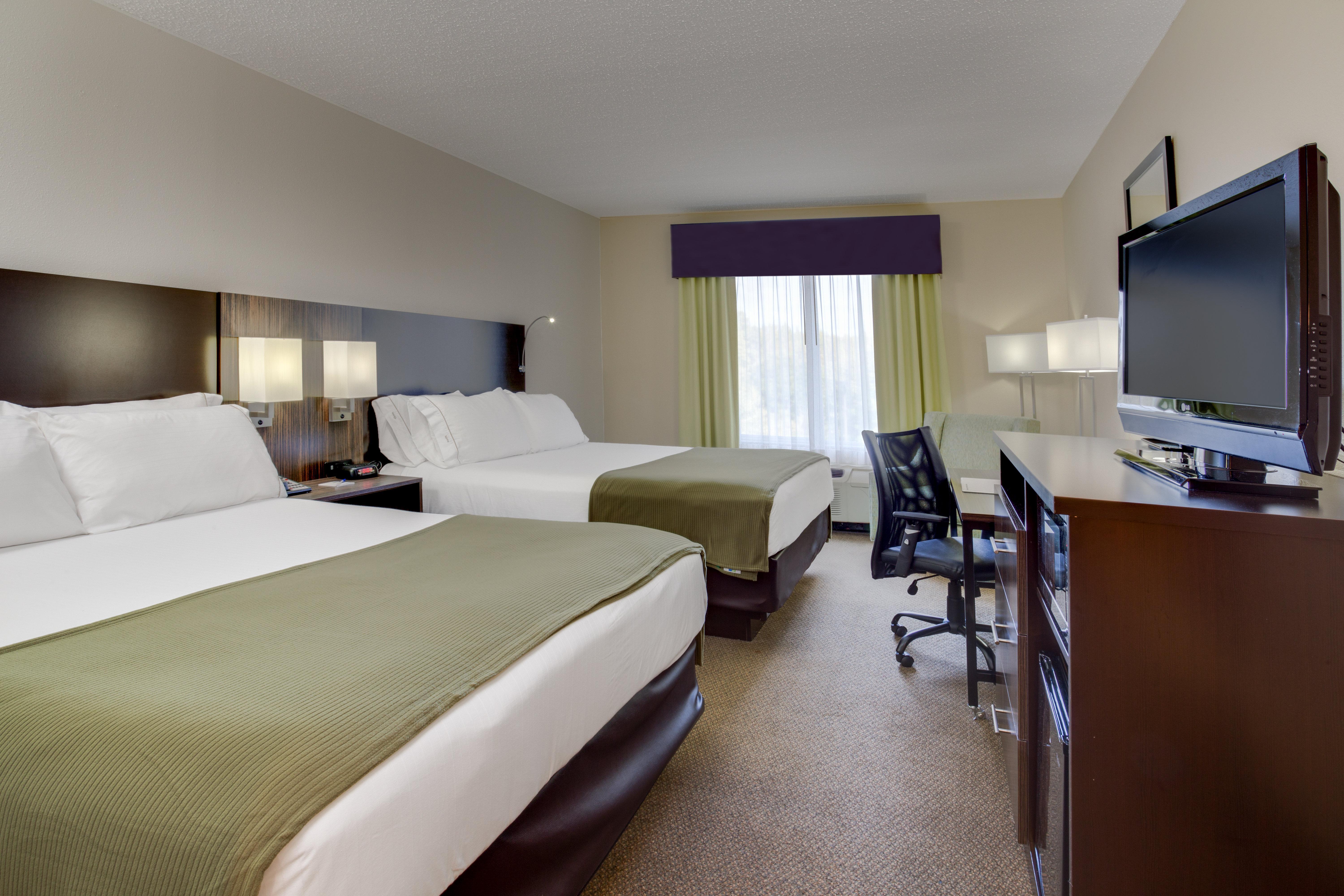 Holiday Inn Express And Suites Tampa I-75 At Bruce B. Downs By Ihg Ngoại thất bức ảnh